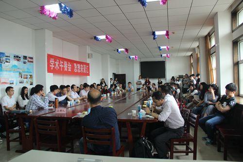 98堂
第28期“学术午餐会”圆满落幕