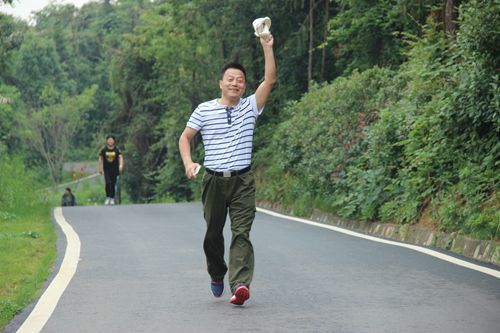 刑司98堂
工会组织教职工春游活动