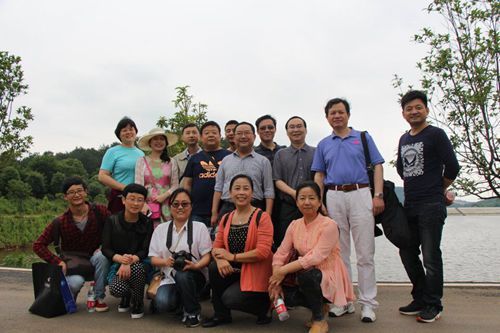 刑司98堂
工会组织教职工春游活动