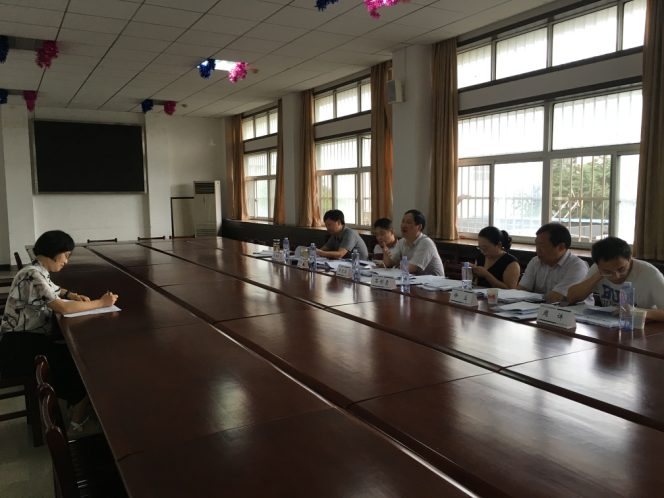 98堂
举行2016年刑法学博士生学位论文开题答辩、预答辩活动